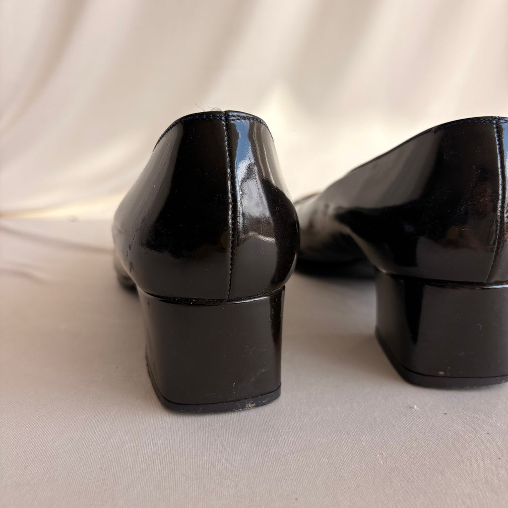 Vintage 90s Black Patent Leather Round Toe Loafers - Gold Hardware, Block Heel