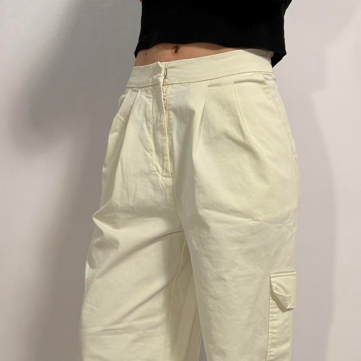 Cream Wide Leg Cargo Pants - Size 0