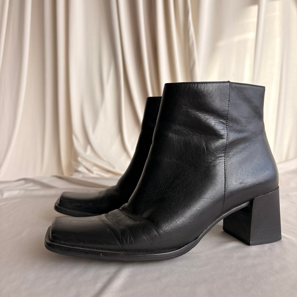 Vintage 90s Bruno Valenti Black Leather Square-Toe Ankle Boots - 7.5