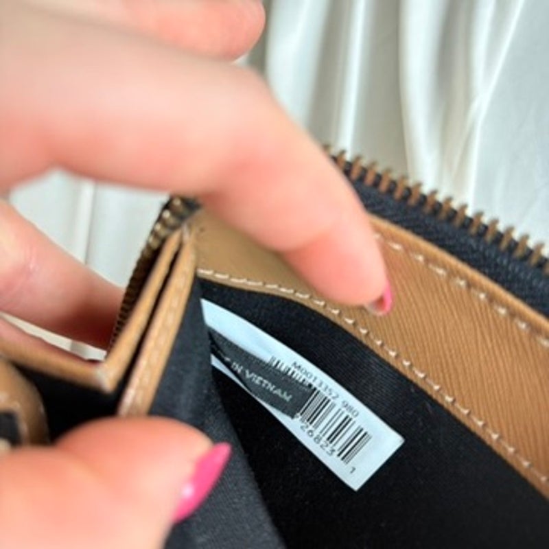 Marc Jacobs Snapshot Continental Wallet - Black Saffiano Leather, Coral Pink Accent