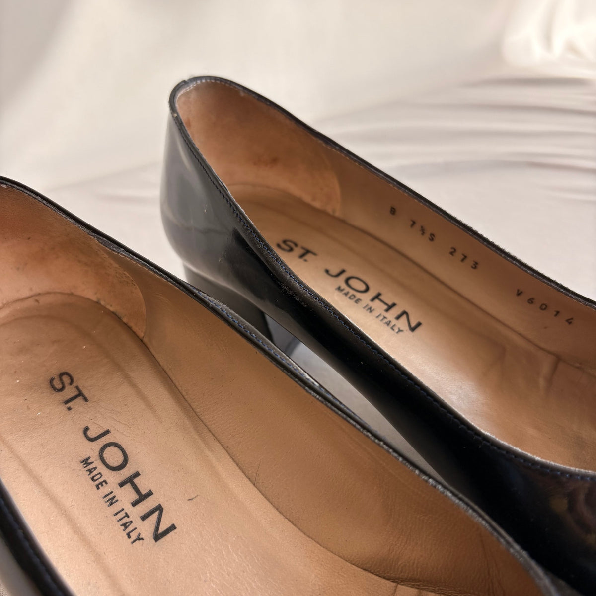 Vintage 90s Black Patent Leather Round Toe Loafers - Gold Hardware, Block Heel