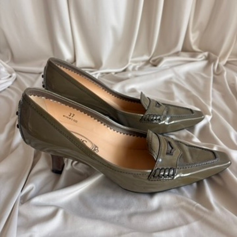 Tod's Olive Green Patent Loafers - Kitten Heel, Apron Stitch, EU 37 / US 6