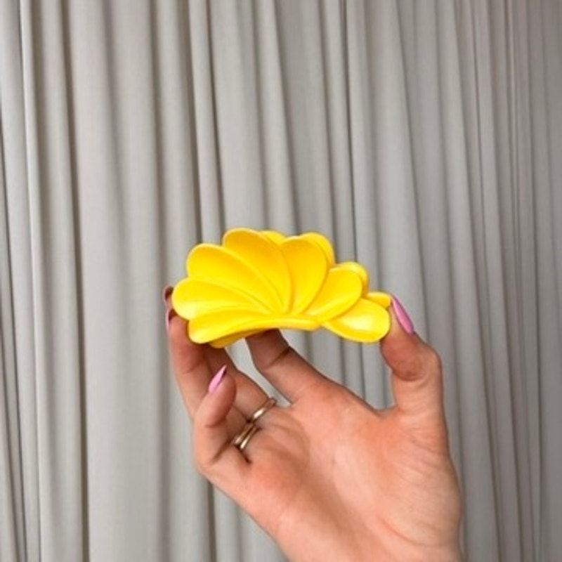 Bright Yellow Claw Clip - Vintage, Retro, 3"