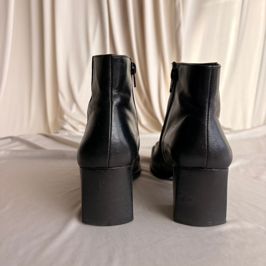 Vintage 90s Bruno Valenti Black Leather Square-Toe Ankle Boots - 7.5