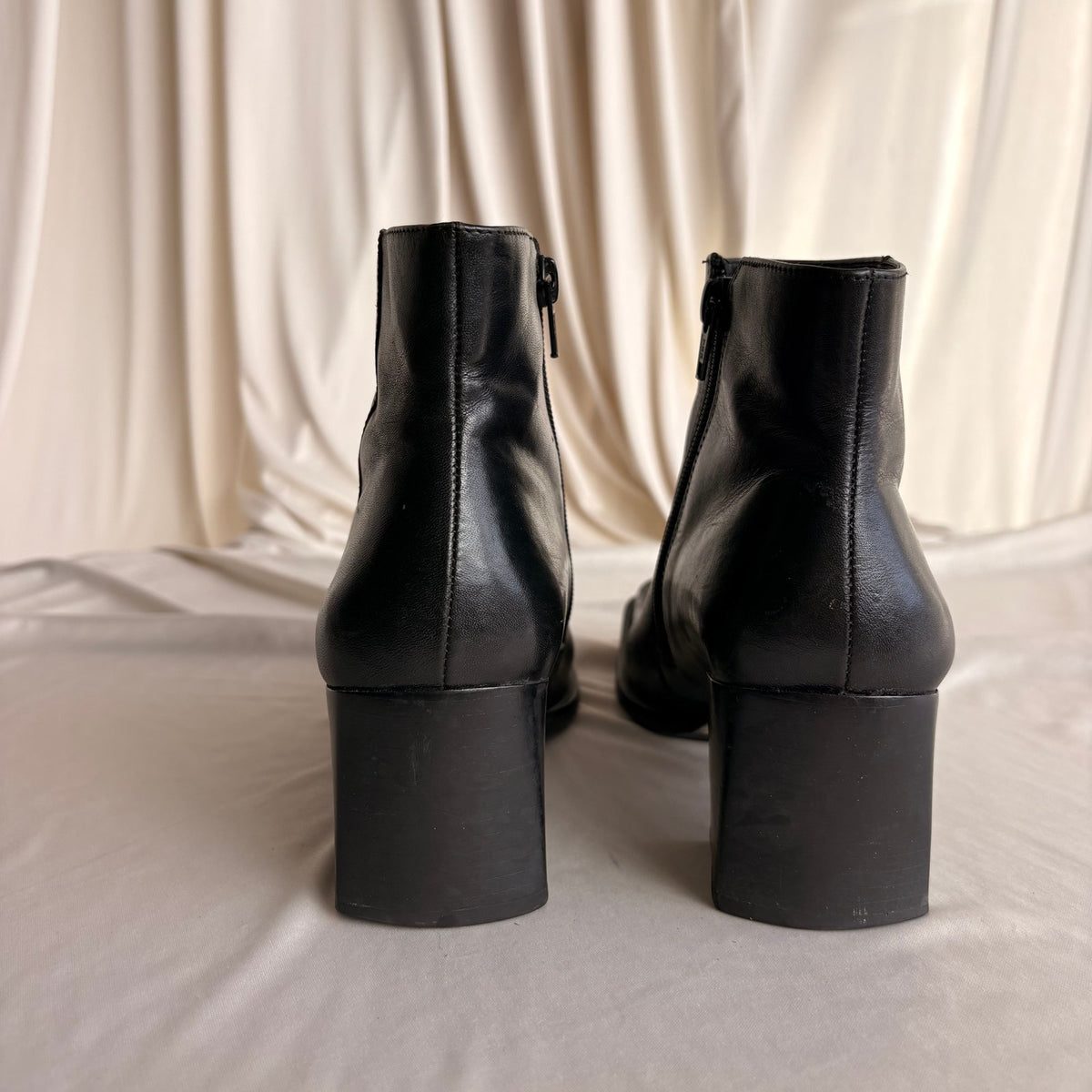 Vintage 90s Bruno Valenti Black Leather Square-Toe Ankle Boots - 7.5