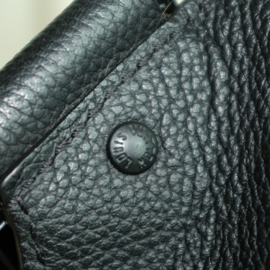 Louis Vuitton Aerogram Takeoff Sling Bag - Black Leather