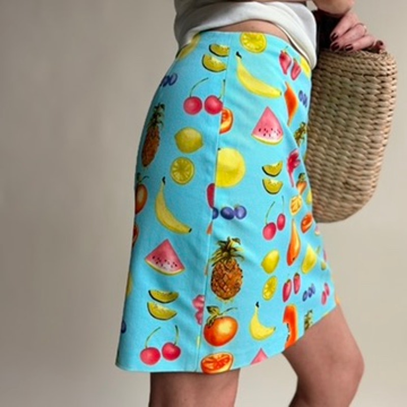 Worth Light Blue Tropical Fruit Mini Skirt - Stretchy, Summer Vibes, Size 2