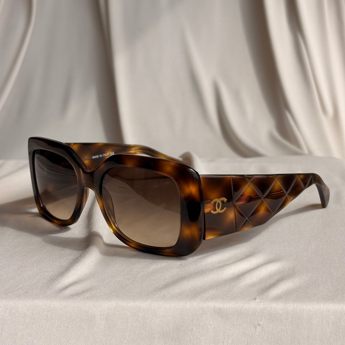 Vintage Chanel 5019 Sunglasses - Havana Tortoise, Quilted CC