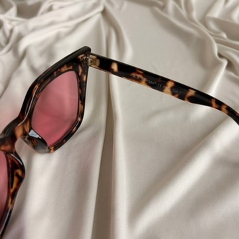 Oversized Tortoise Cat-Eye Sunglasses - Pink Lenses, Statement