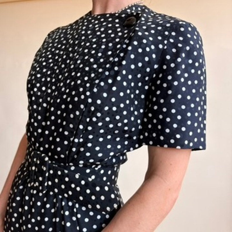 Adrianna Papell Black & White Polka Dot Silk - Short Sleeves, Belt Included, Size 4