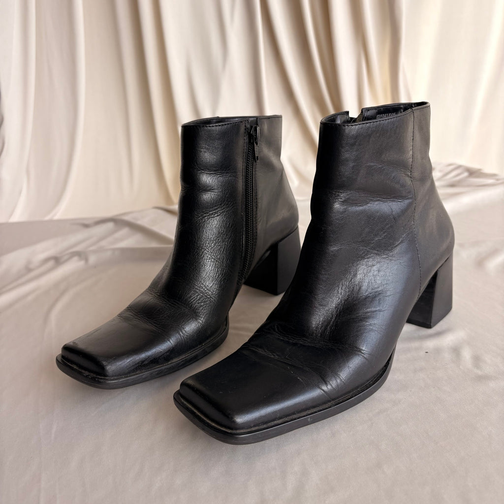 Vintage 90s Bruno Valenti Black Leather Square-Toe Ankle Boots - 7.5