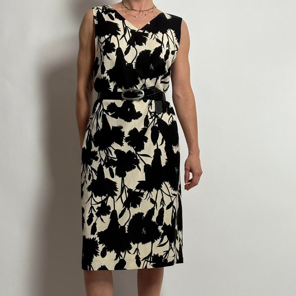 Harve Bernard Black & White Floral Dress - Fits Size 6