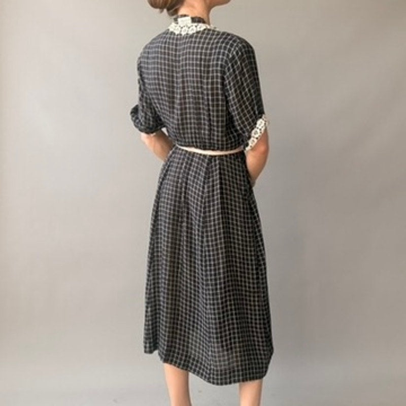 Vintage 50s Black Checkered Rayon Day Dress - Crochet Lace Collar & Cuffs