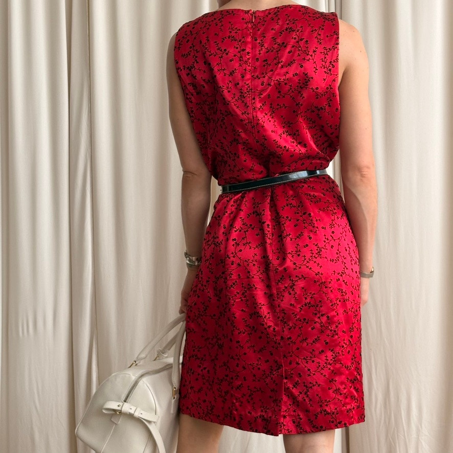 Lois Snyder Floral Sheath Dress - Red & Black, Made in USA - Size 12 (Fits L)