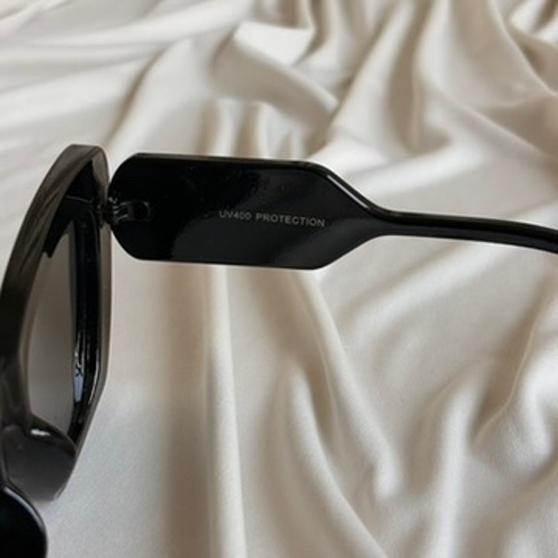Oversized Black Cat-Eye Sunglasses - Chunky, Brand New