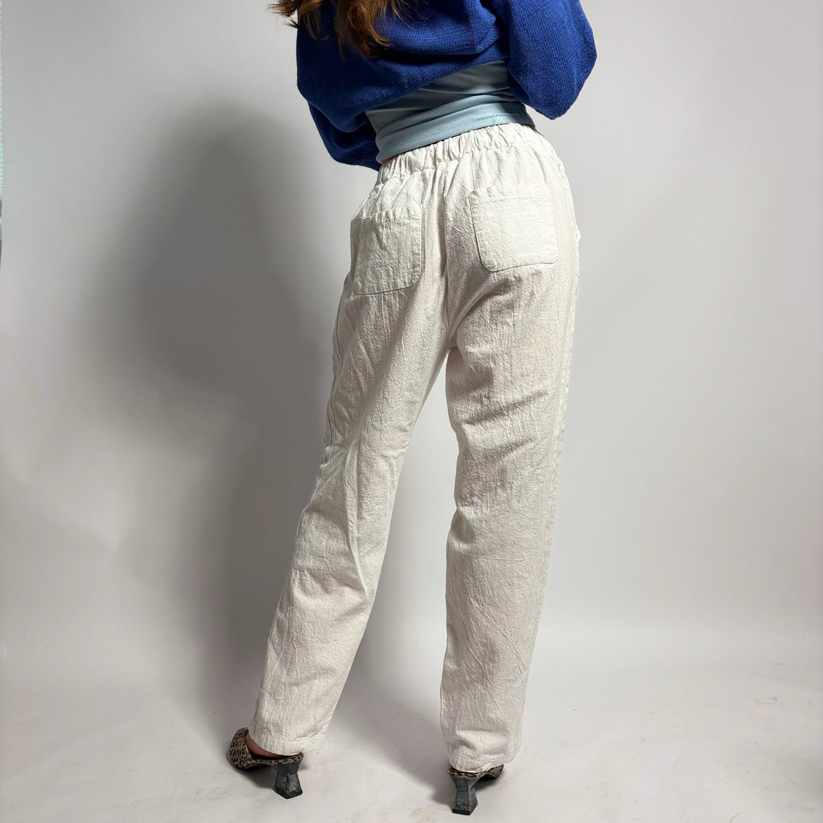 White Straight Leg Pants with Athletic Stripes - Label Large (Fits Small)