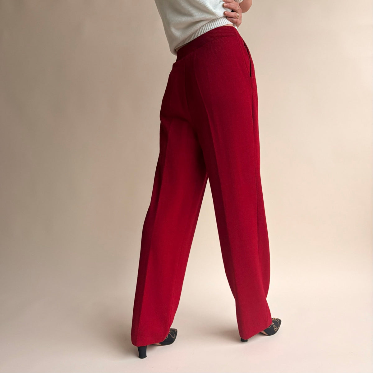 St. John Red Pleated Wide Leg Knit Pants - Elastic Waist, Size 4