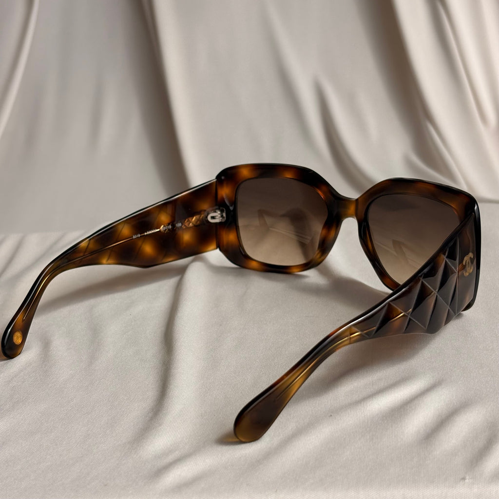 Vintage Chanel 5019 Sunglasses - Havana Tortoise, Quilted CC