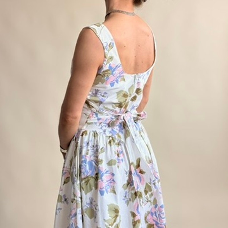 Maggie Lawrence Sport Collection White Floral Drop-Waist Dress -100% Cotton- Size 9/10 (Fits S)
