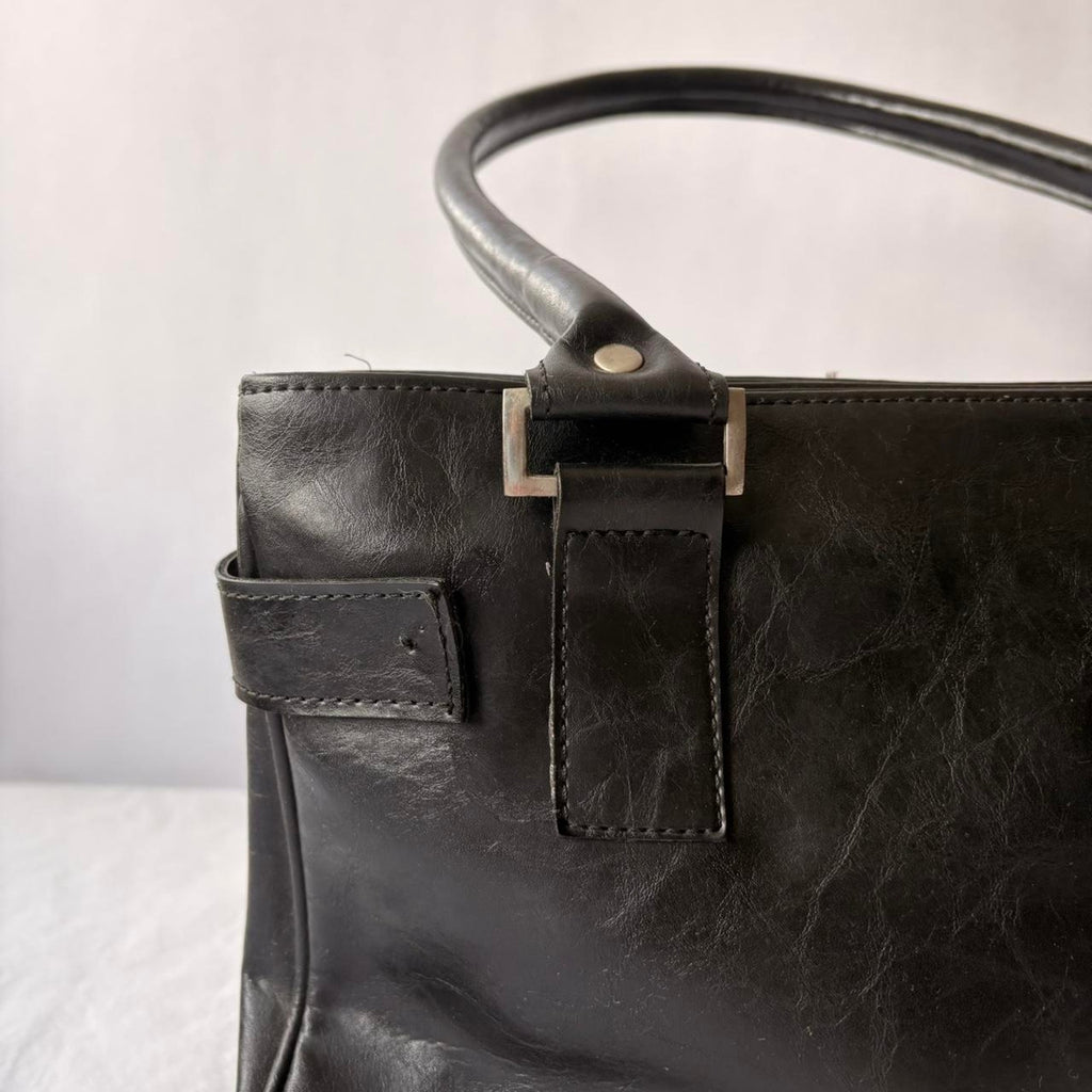 Vintage Delluka Black Leather Shoulder Bag - Silver Hardware