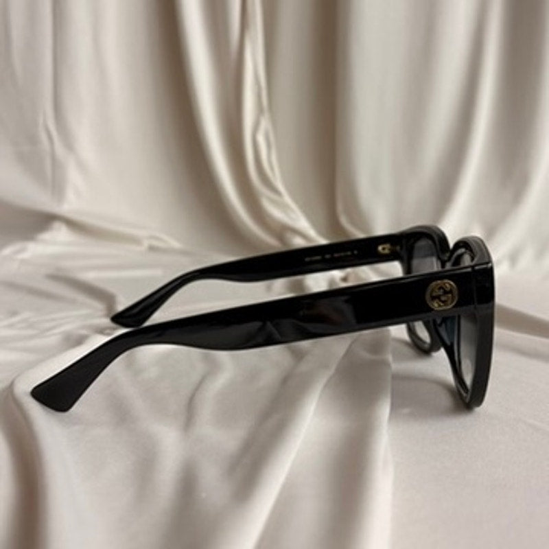 Gucci GG1338S Unisex Sunglasses - Black Acetate, Gold GG Logo, Brand New