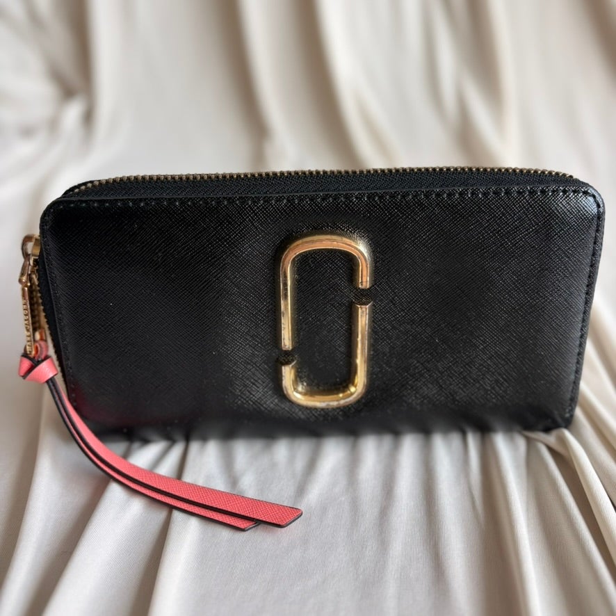 Marc Jacobs Snapshot Continental Wallet - Black Saffiano Leather, Coral Pink Accent