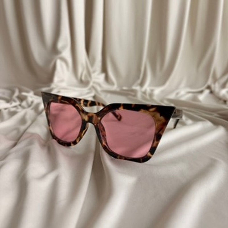 Oversized Tortoise Cat-Eye Sunglasses - Pink Lenses, Statement