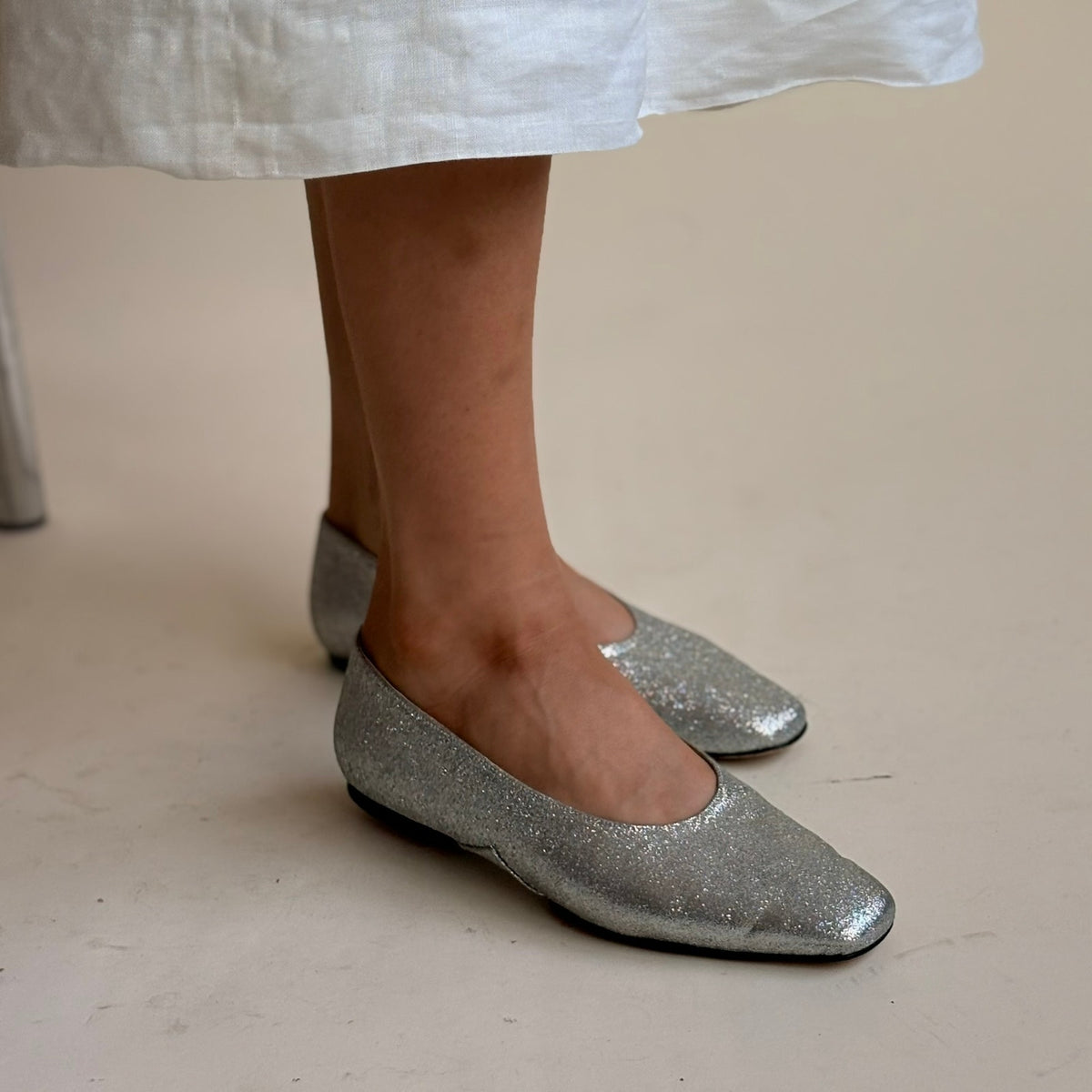 d'Ro-Too Silver Glitter Ballet Flats - Mid-Century Glam, Made in Italy, Size 7.5