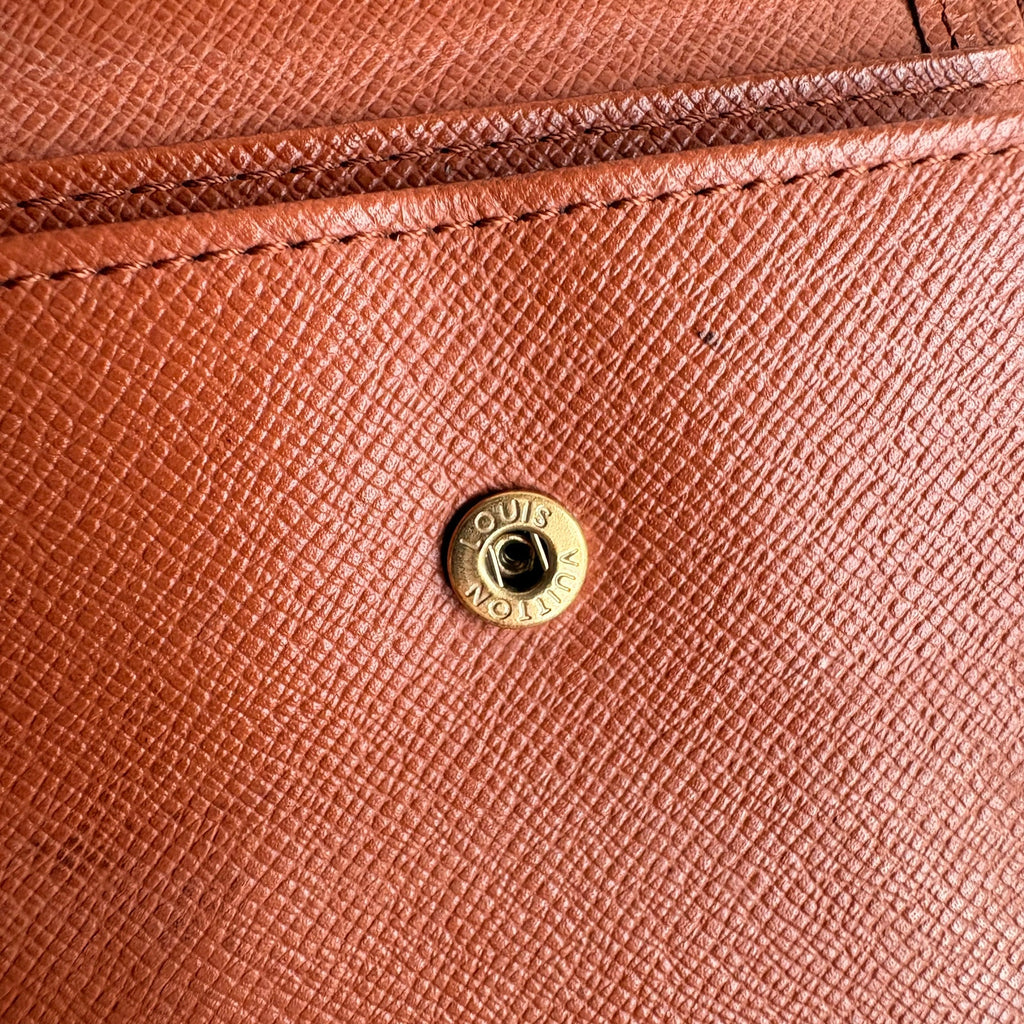 Vintage Louis Vuitton Bifold Monogram Canvas Wallet