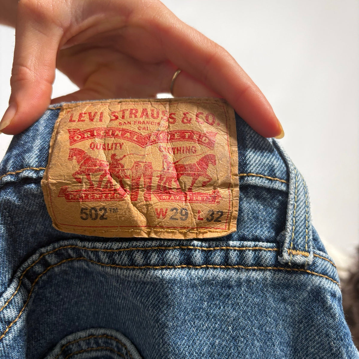 Levi's 502 Mid Wash Jeans - W29 L32