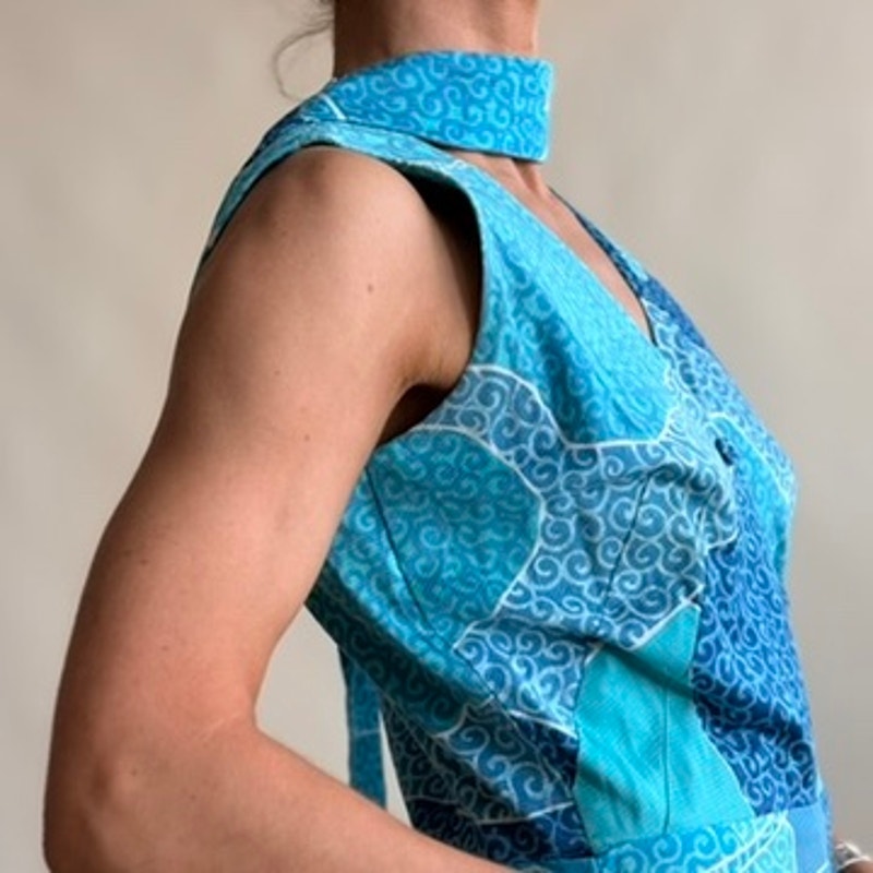 Andrade Honolulu Blue Floral Dress - 1970s Mod Hawaiian, Matching Sash, fits Medium