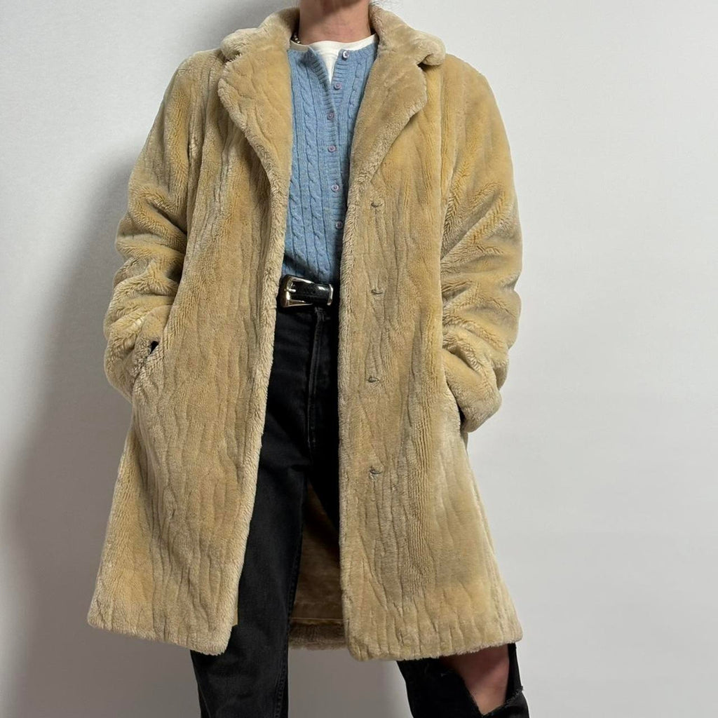 Vintage Portrait Cream Faux Fur Coat - Medium