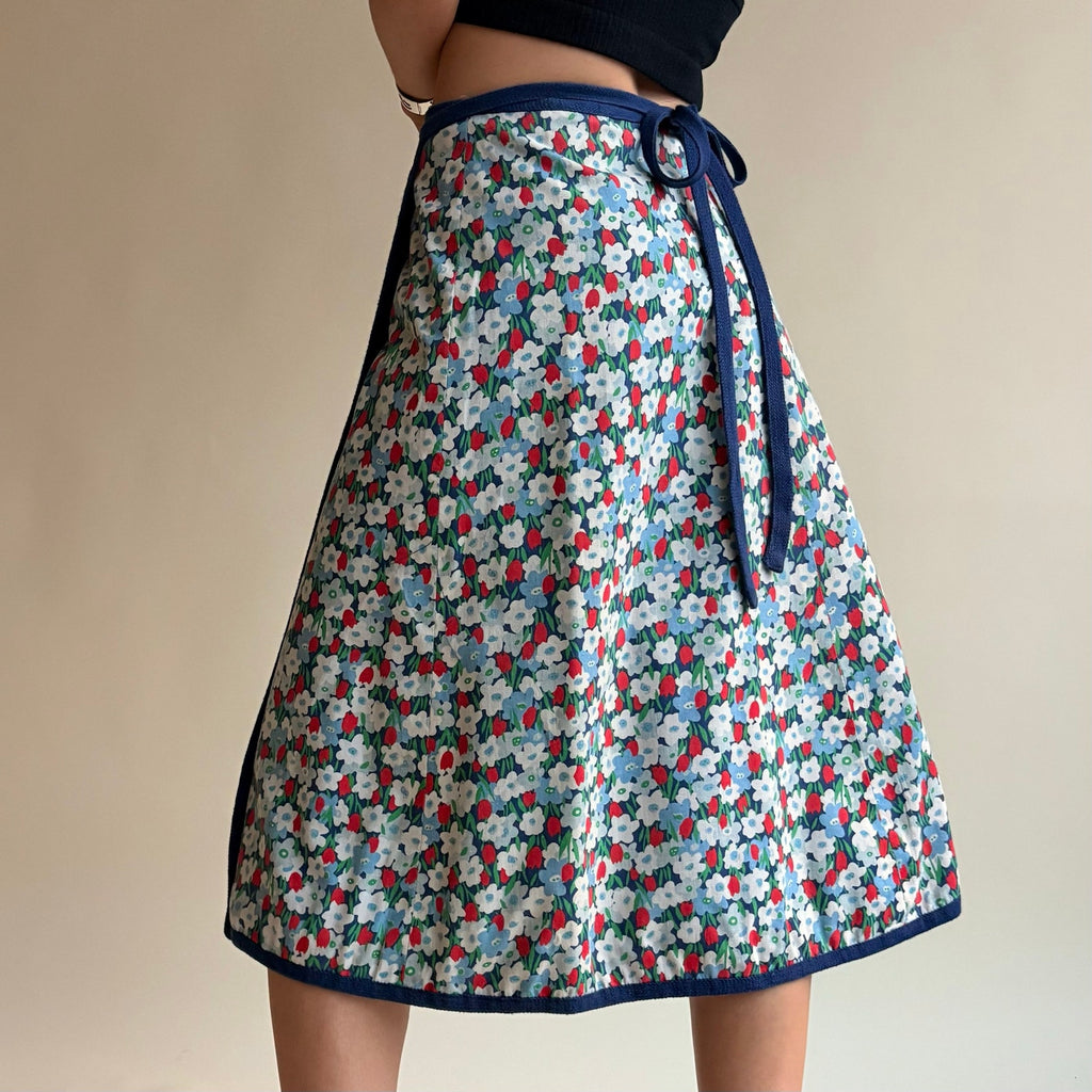 1970s Blue Reversible Floral Wrap Skirt - Navy Reverse, One Size