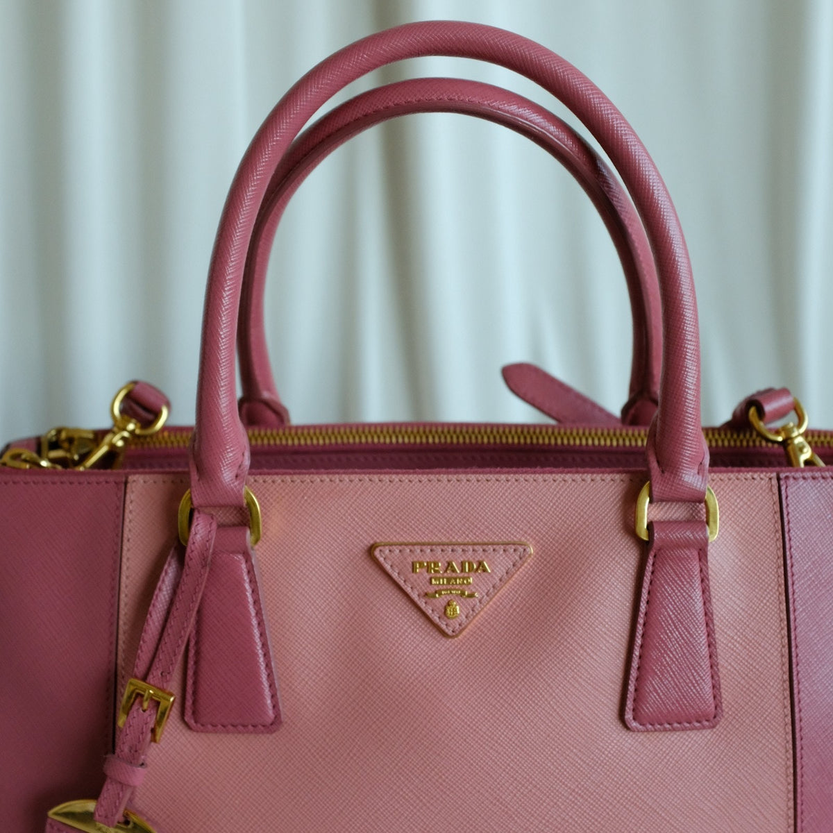 Authentic Prada Galleria Tote Saffiano Lux Leather Bi-Color Pink Double-Zip COA