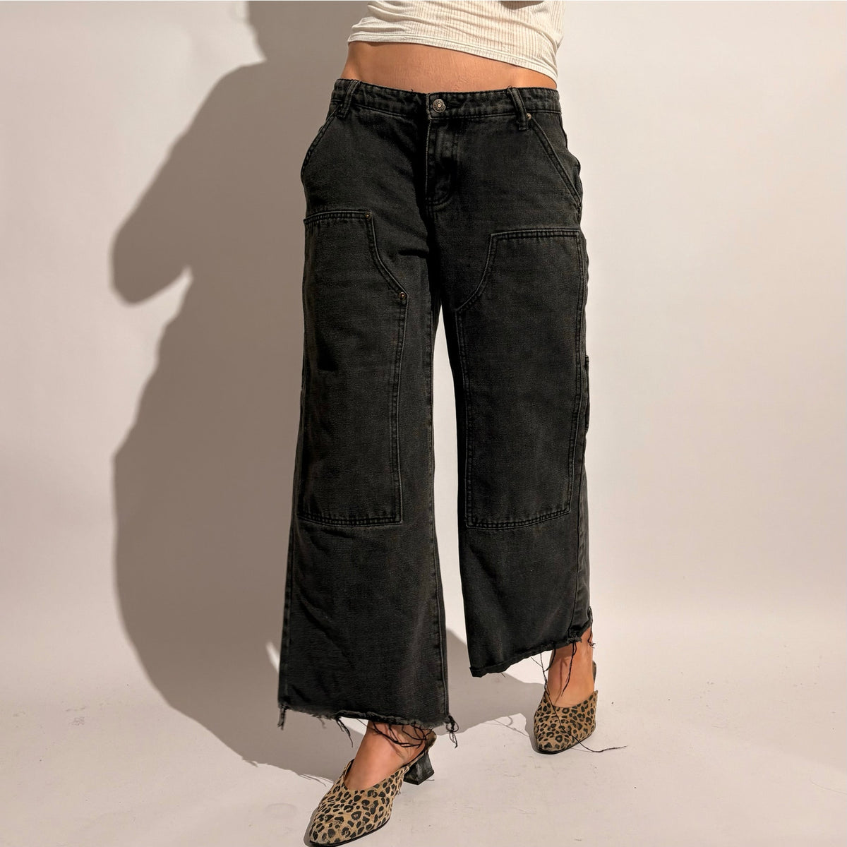 Edikted Ayla Low Rise Carpenter Jeans - Size Small
