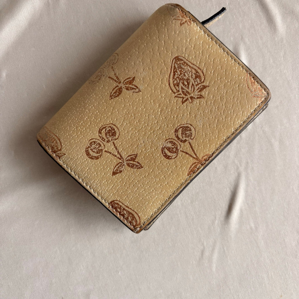 Gucci GG Marmont Berry Print Wallet - Cream, Gold Hardware- 2020