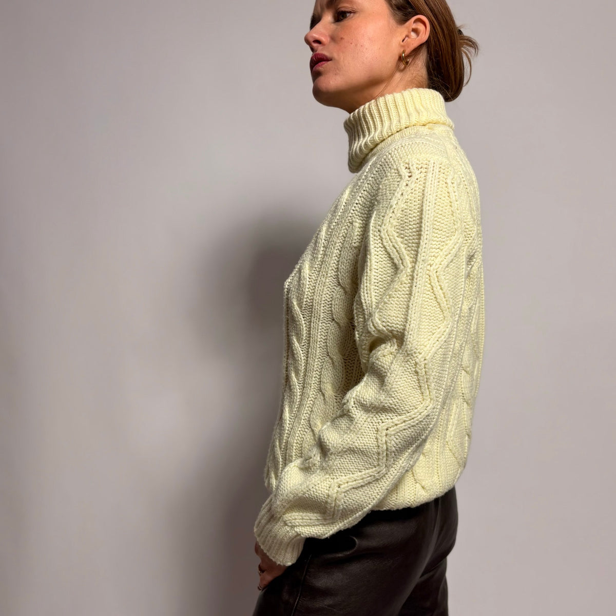 Vintage On Cue Cable Knit Turtleneck Sweater - Size Large