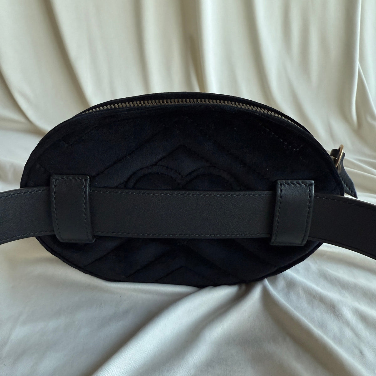 Gucci GG Marmont Matelassé Velvet Belt Bag - Black