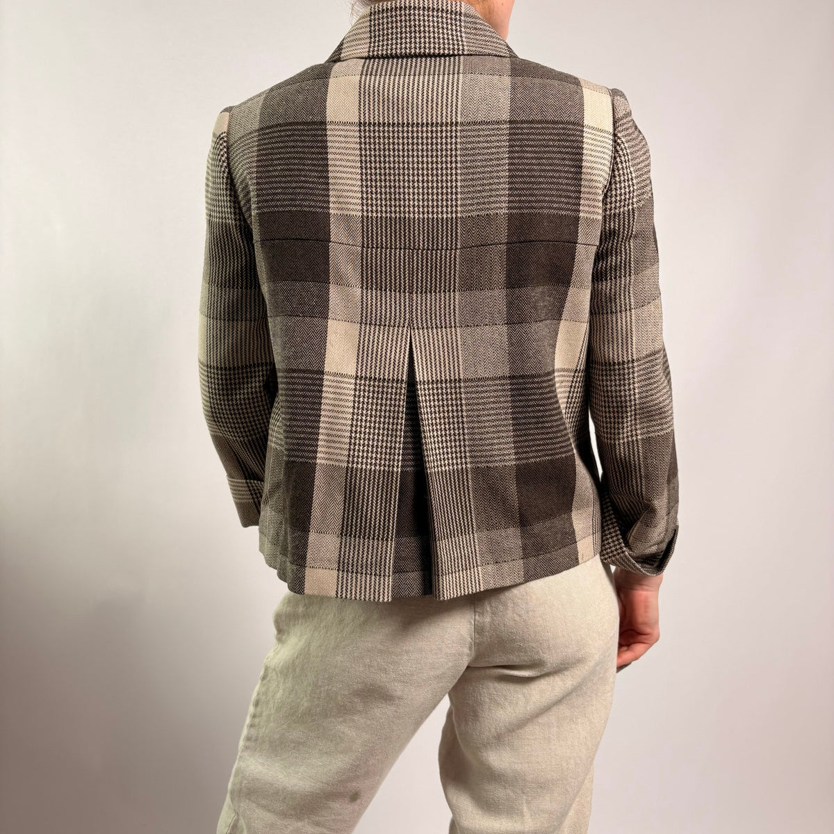 Tahari Brown & Beige Plaid Cropped Jacket - NWT, Size 4