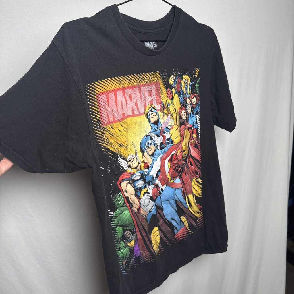 Disney Marvel Avengers Graphit T-Shirt Medium