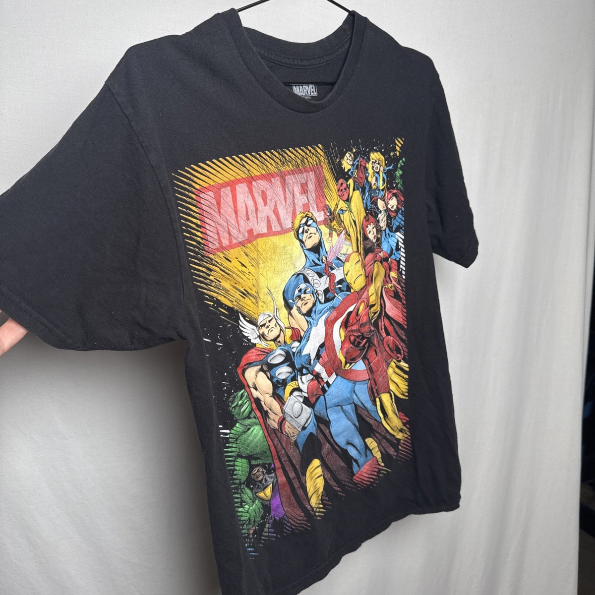 Disney Marvel Avengers Graphit T-Shirt Medium