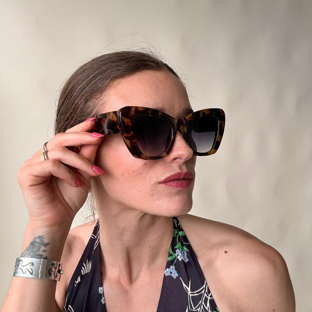 Oversized Tortoiseshell Cat-Eye Sunglasses - Blue Gradient Lenses, Brand New