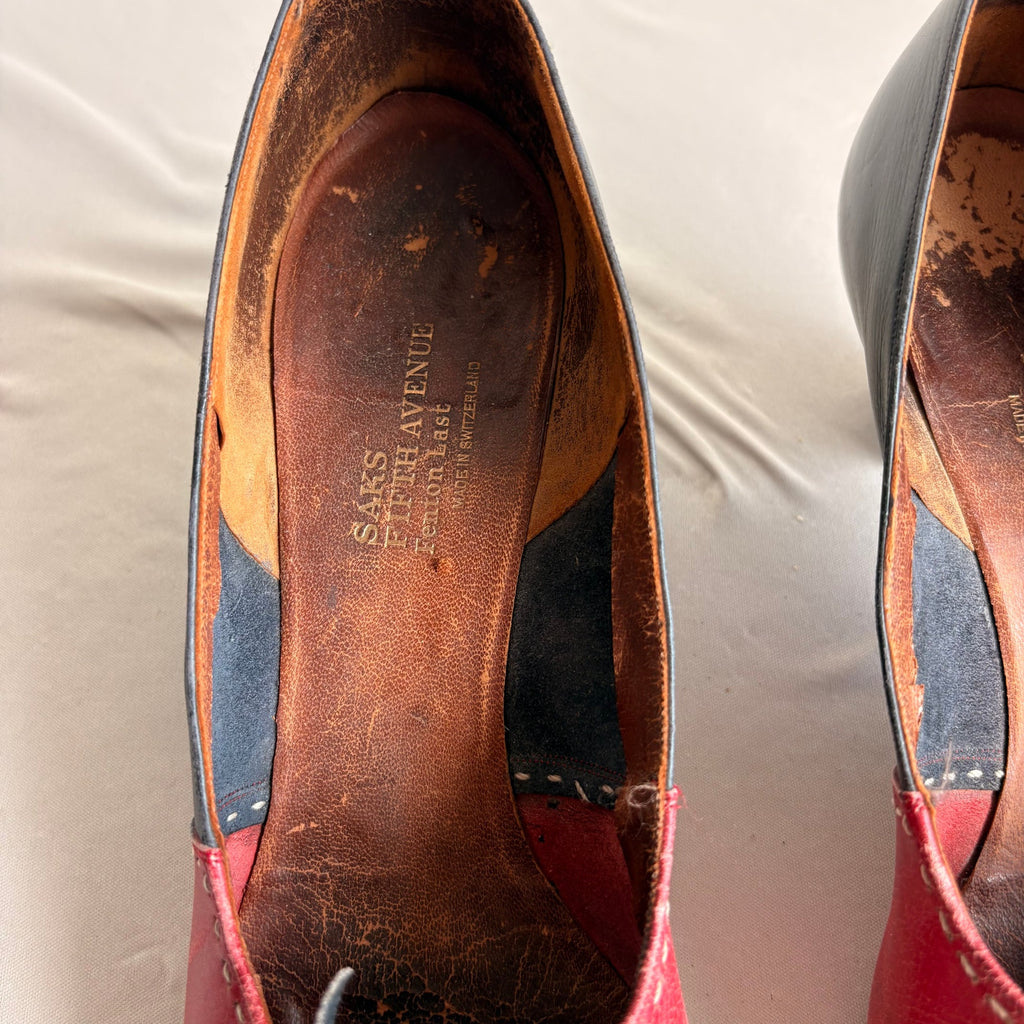 Vintage 1950s Saks Fifth Avenue Red & Navy Leather Lace-Up Pumps - US 7