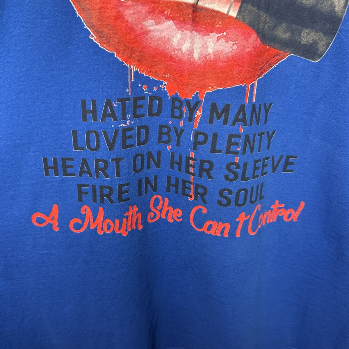 Size XL Fruit Of The Loom Aquarius Girl Lipstick A Mouth She Can’t Control Blue