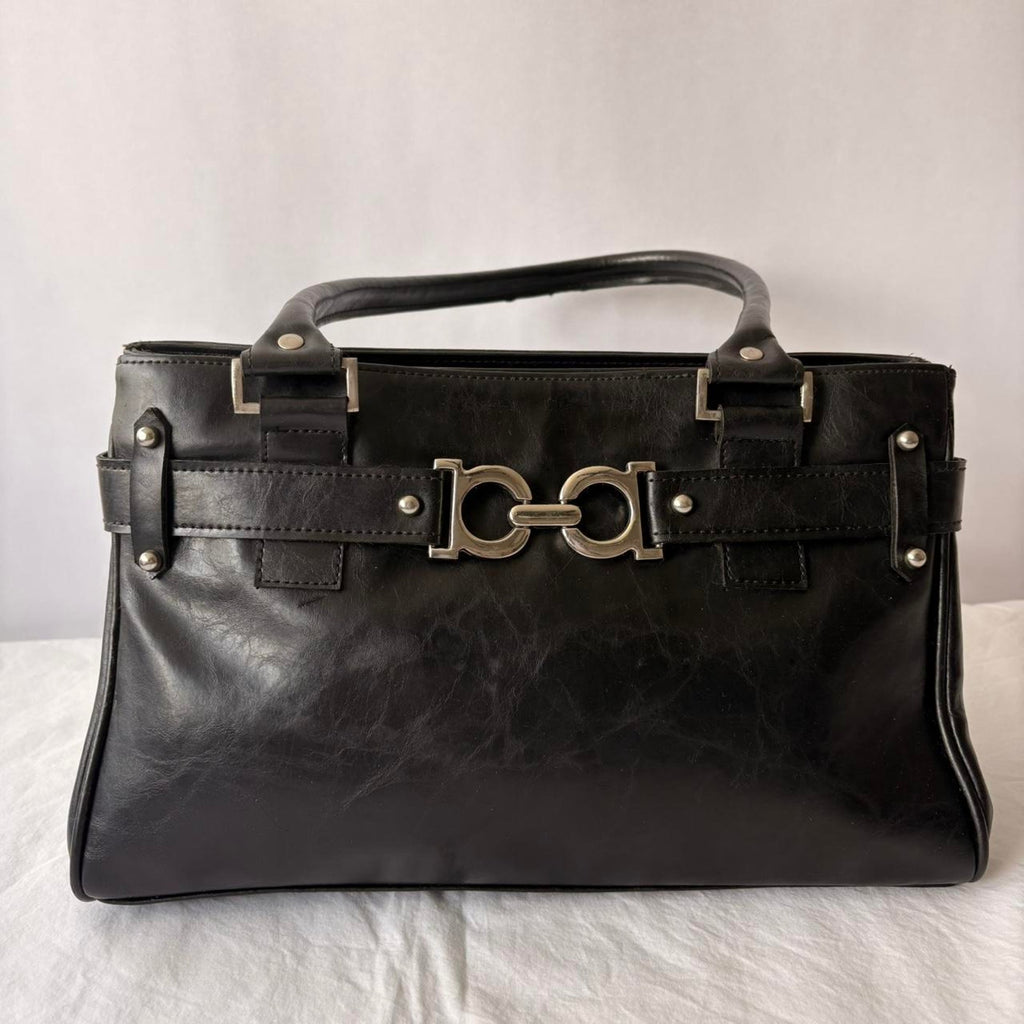 Vintage Delluka Black Leather Shoulder Bag - Silver Hardware