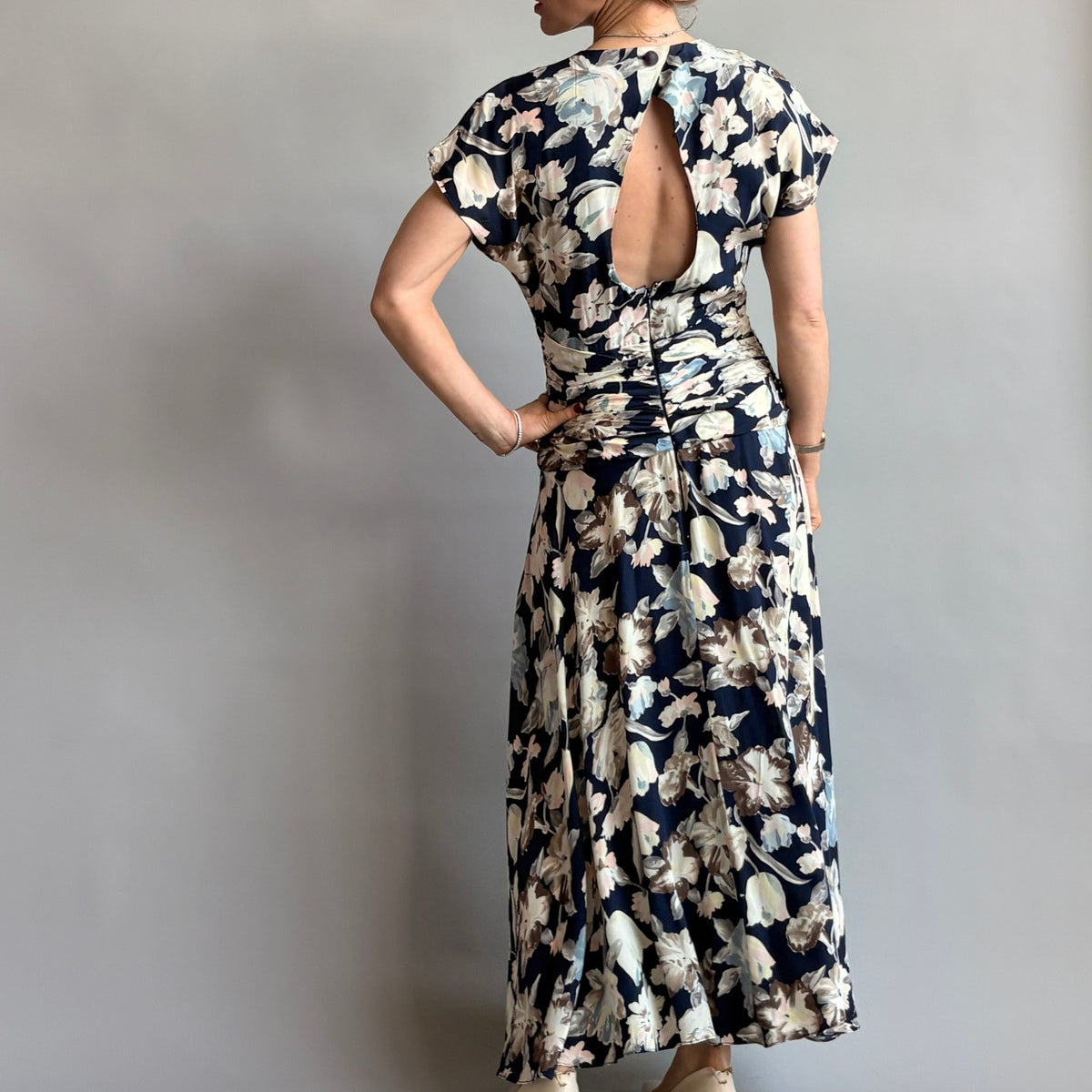 Debora Kuchme Navy Floral Ruched Maxi Dress - Size 4