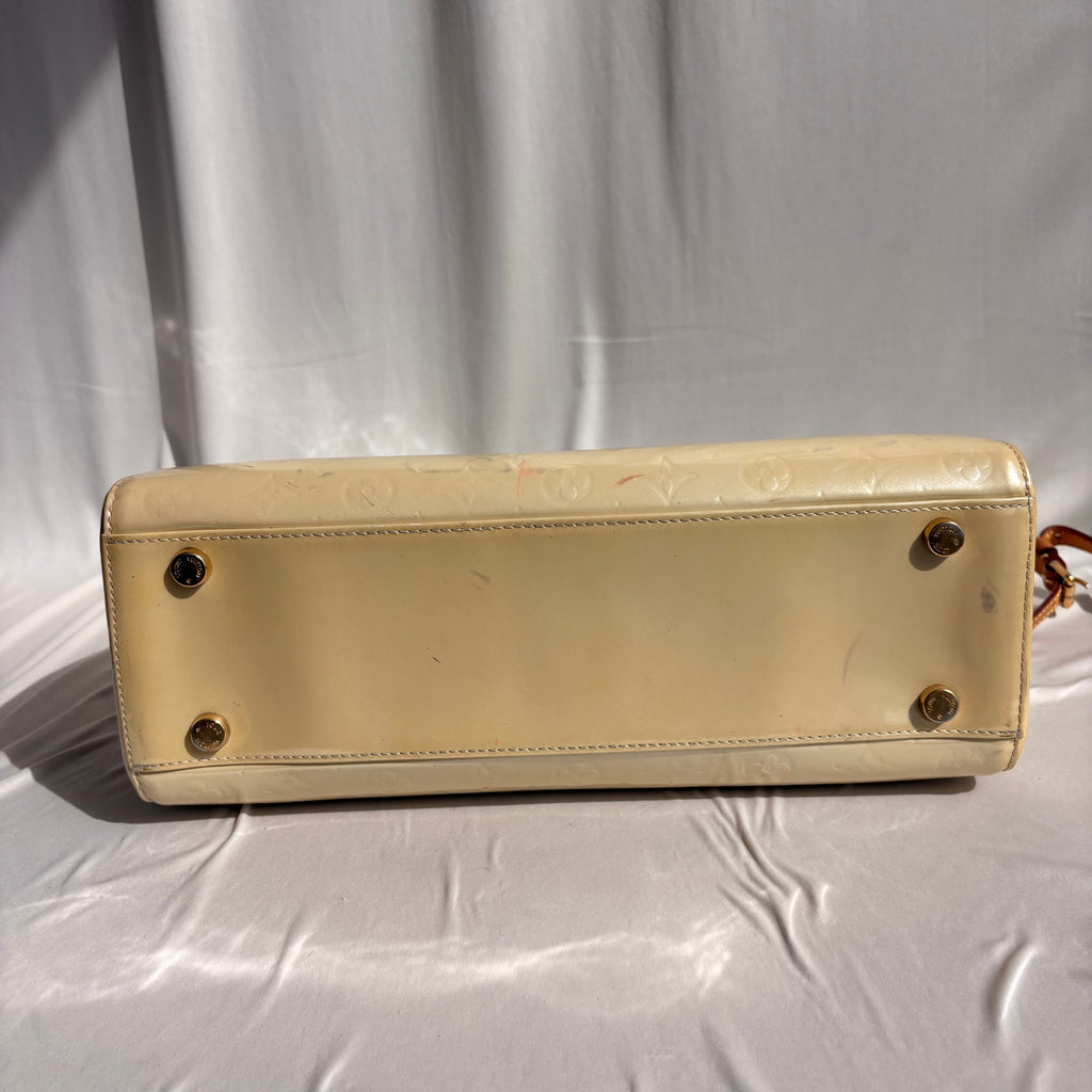 Louis Vuitton Brea GM Bag - Blanc Corail