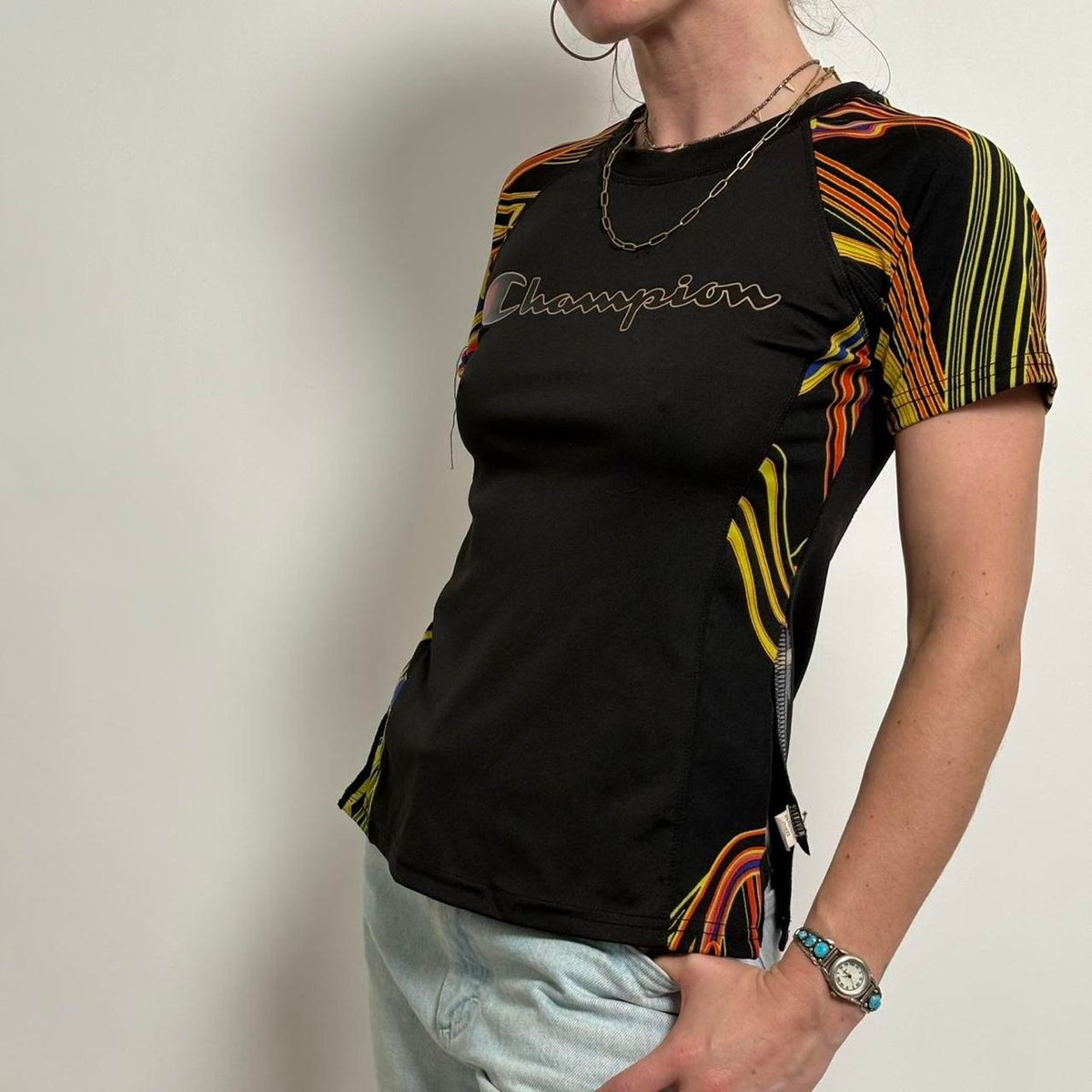 Vintage 90s Champion Flame T-Shirt – Retro Streetwear Vibes! (Black)"