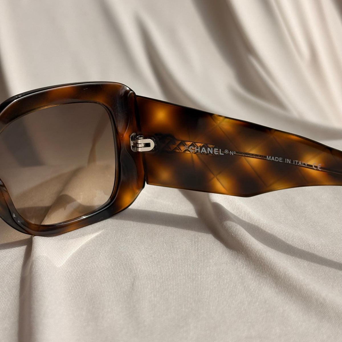 Vintage Chanel 5019 Sunglasses - Havana Tortoise, Quilted CC