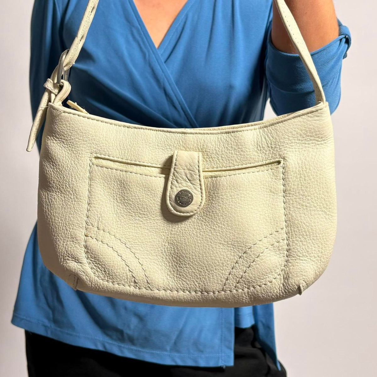 Vintage Stone Mountain Cream Leather Shoulder Bag
